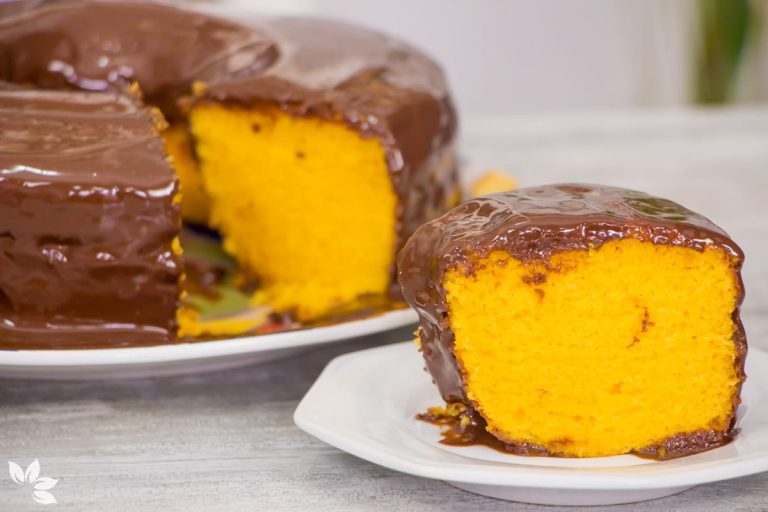 Bolo de Cenoura Cremoso